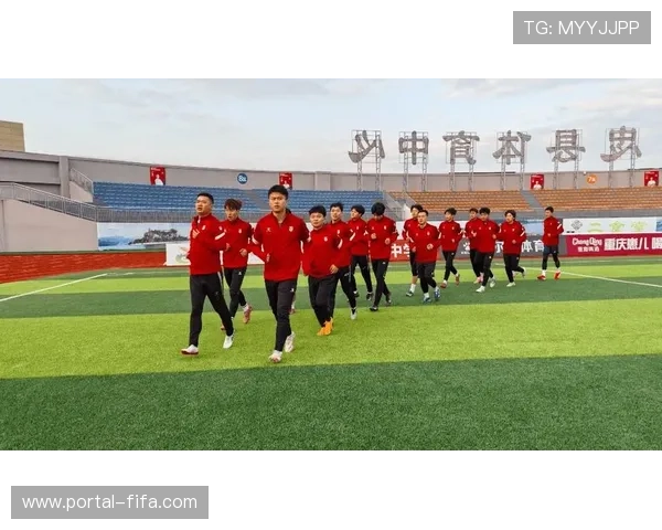 成都球迷热情高涨，主场内外气氛热烈成为联赛亮点